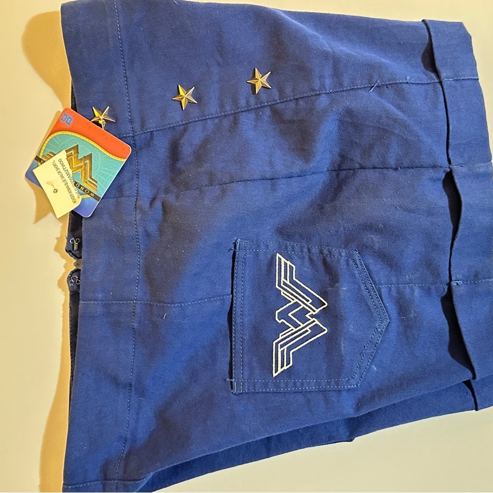 DC Comics Women's Navy Blue High-Waist Star Stud Shorts - Picture 7 of 9